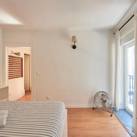 Apartman Meet | Your In | Centre *