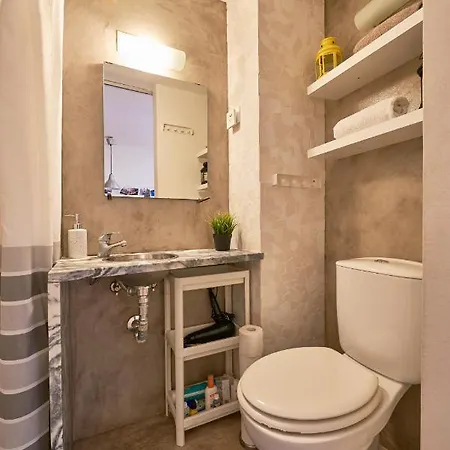 Meet | Your In | Centre Apartment *