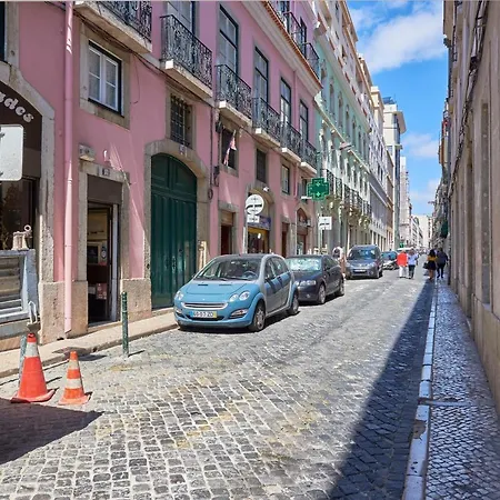 Meet Lisboa | Your In | Centre *